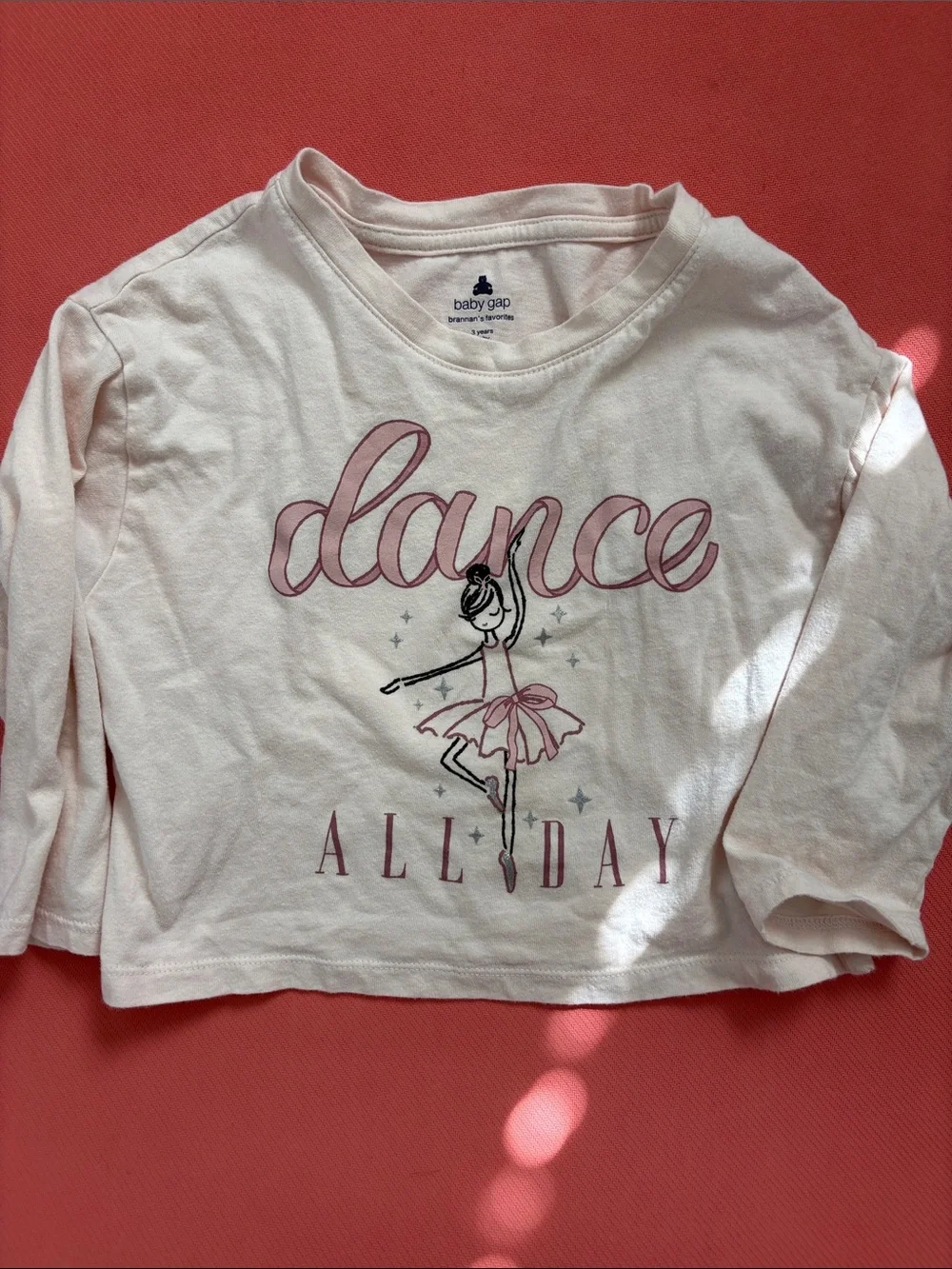 GAP Cream Long-Sleeve 'Dance All Day' Ballet Graphic Tee